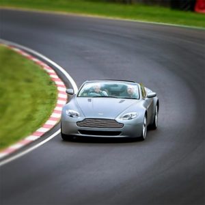 Aston Martin Thrill – Gift him an experience!