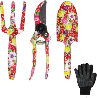 Gardening Tools Gifts for the grown up daughter with a garden