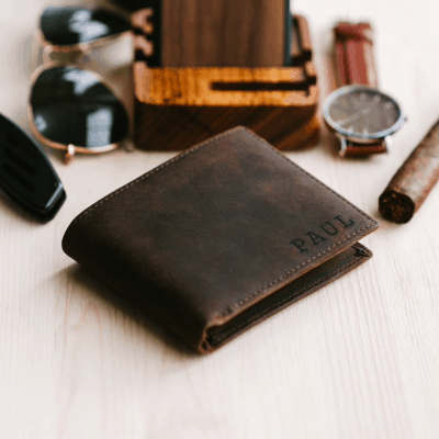 Personalised Men’s Leather Wallet – A classic anniversary 3 years gift for him