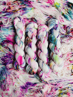Hand Dyed Yarn – Unique handmade knitting gift